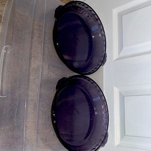 Two purple pyrex pie plate. Vintage and not the visions color it’s a deeper purp